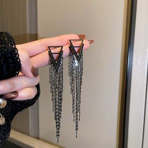 Triangle Diamond Fringed Earrings